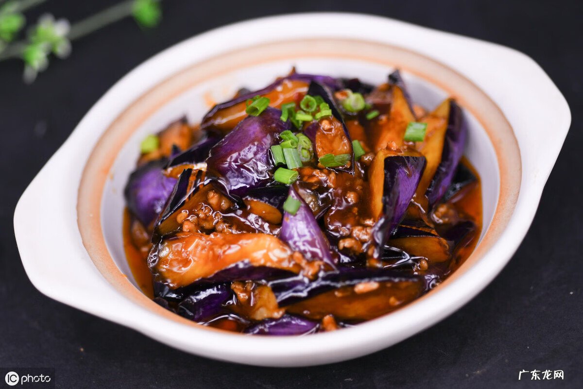 生吃茄子有营养吗 生吃茄子好吗