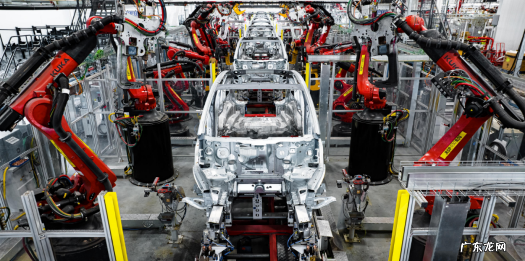 “特斯拉将是全宇宙最强”马斯克画饼：市值超4万亿，新车五折卖