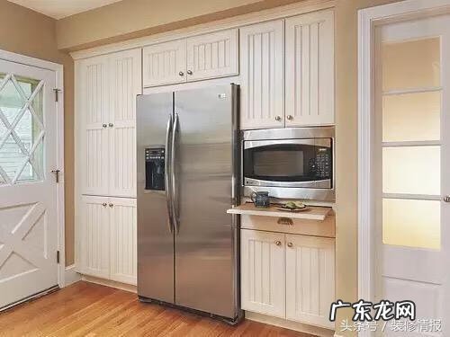 烤箱烤盘可以用洗碗机吗 烤箱放在洗碗机上面