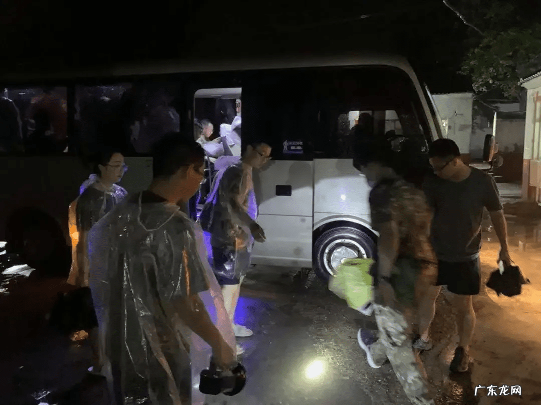 稍息立正站好舞台 稍息立正站好舞蹈完整版