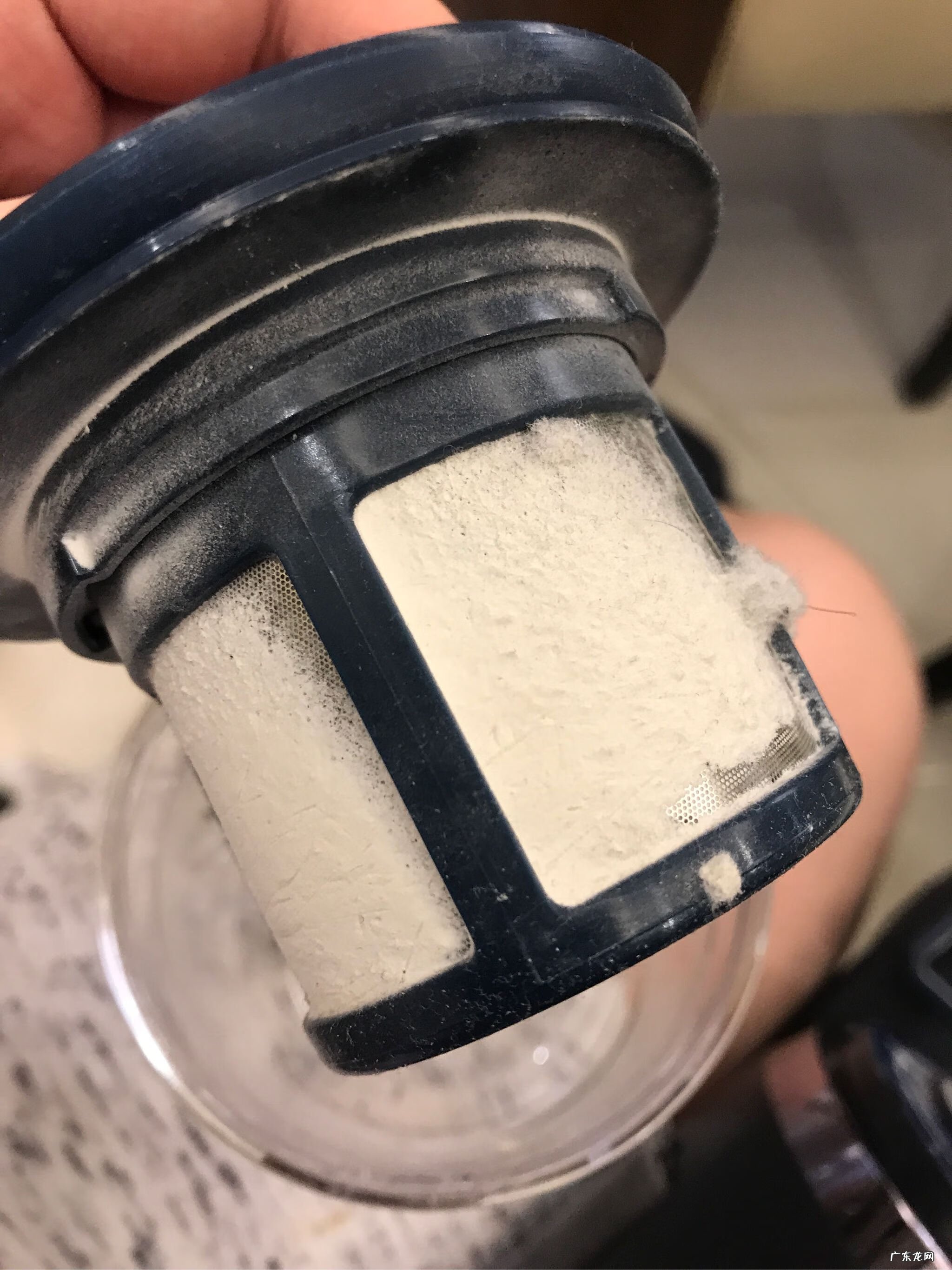 冰箱买白色还是灰色 灰色冰箱风水好不好