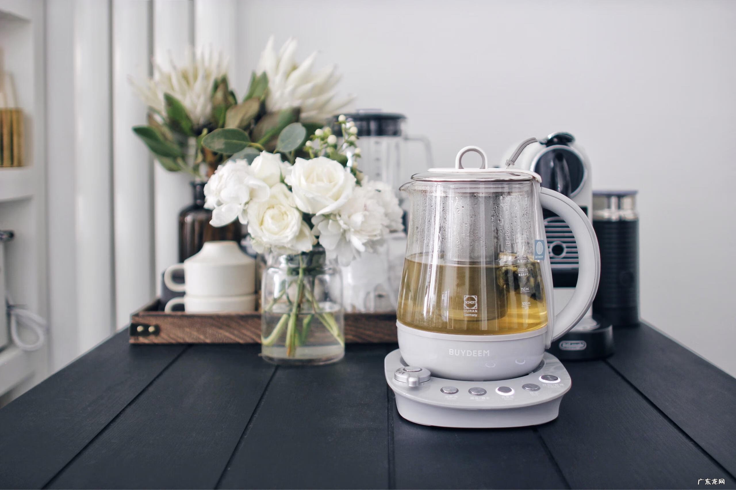 冰箱买白色还是灰色 灰色冰箱风水好不好