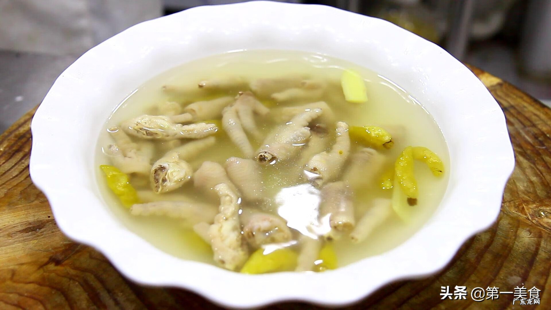 泡椒鸡爪怎么做法 咋样做泡椒鸡爪