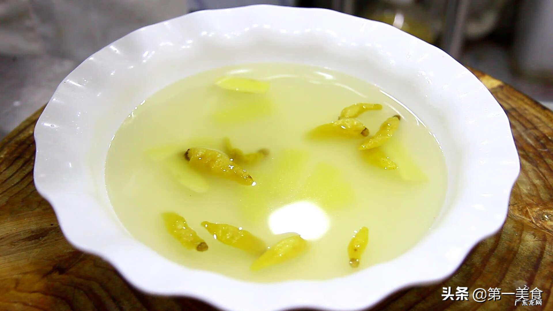 泡椒鸡爪怎么做法 咋样做泡椒鸡爪