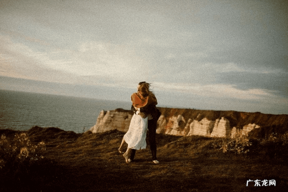 小孩喝了笔墨水怎么办 风水墨水放哪个方向小孩会上学