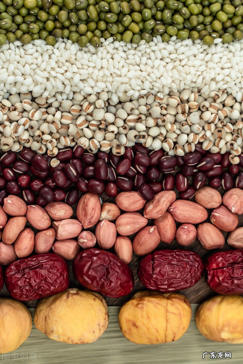 包粽子的芦苇叶长什么样 包粽子的叶子叫什么