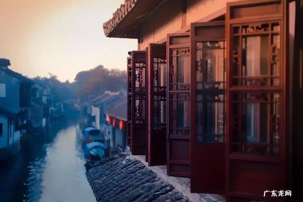 窗户贴窗花的风水 窗户玻璃风水