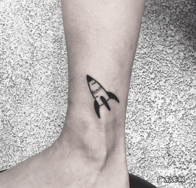女生脚踝纹身 纹脚踝的纹身图案女