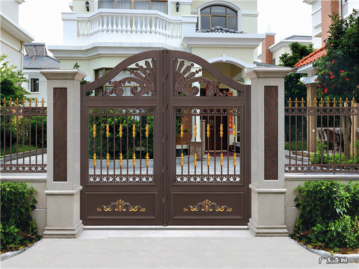 高档别墅围墙效果图 别墅围墙门楼效果图