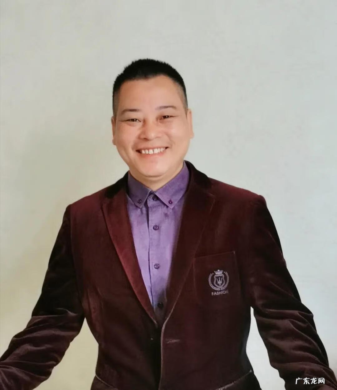 床头背景墙图片大全 床头放荷花图的风水