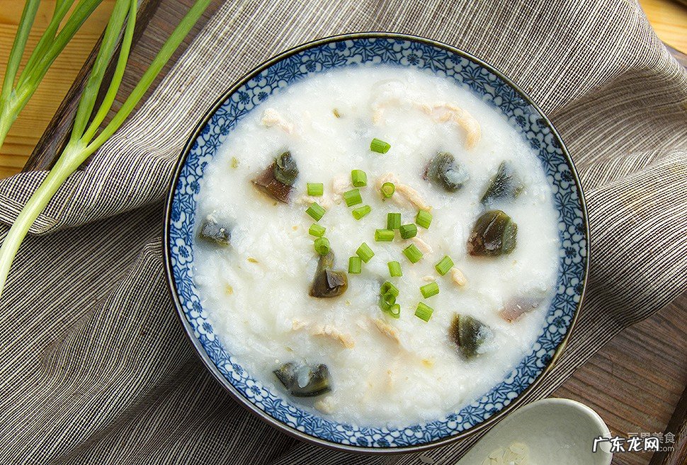 皮蛋瘦肉粥要怎么做才好吃 皮蛋瘦肉粥的做法