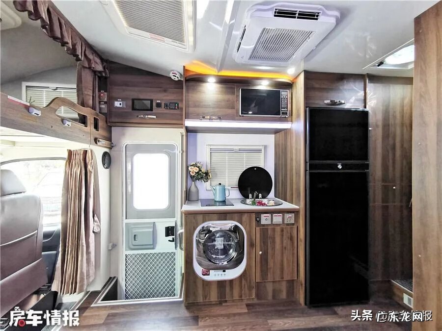 楼梯扶手左右的风水讲究 风水学隔水也可做扶手