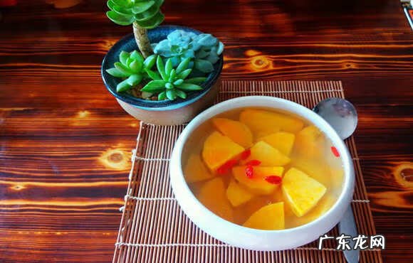 一个红薯的热量是多少大卡 一个红薯的热量