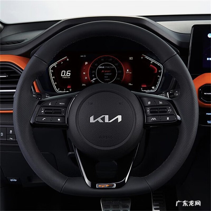 智跑水箱放水口在哪里 智跑暖风水管在哪