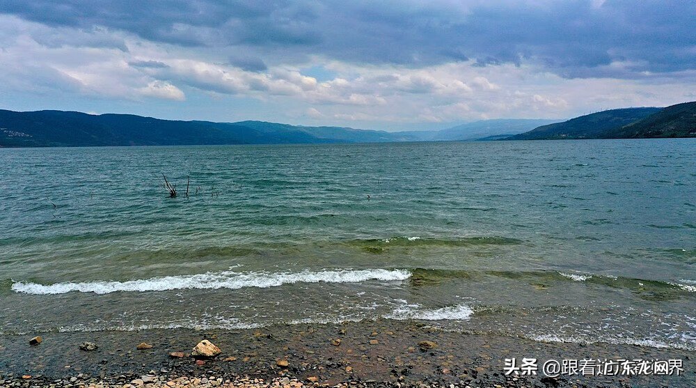 昆明阳宗海山水湖畔房价 昆明阳宗海岸风水最好的别墅