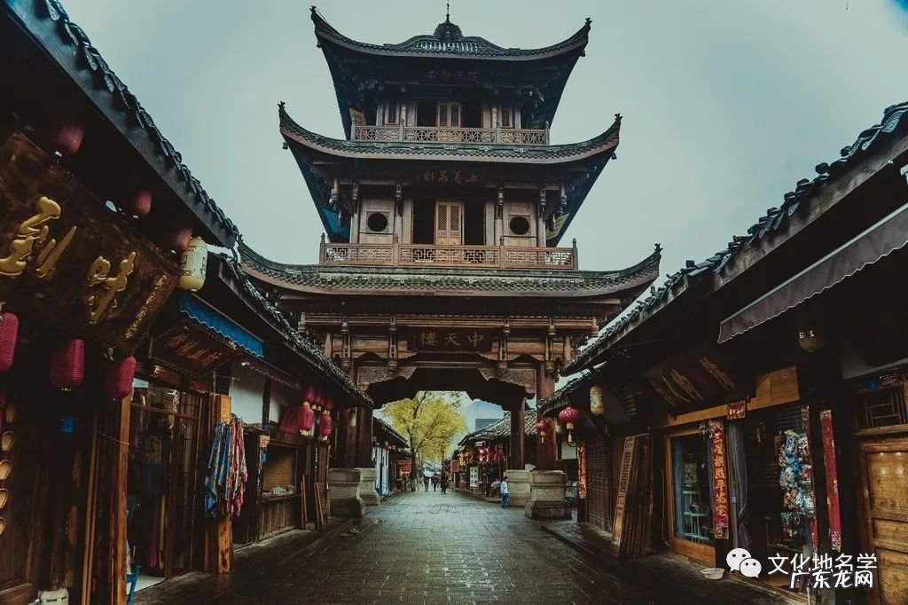 阆中古城的建筑特点 阆中古城风水图