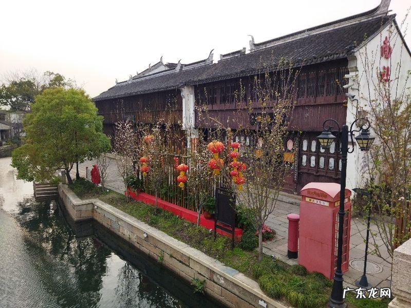 被油烫伤一直灼痛怎么处理 身体被油烫伤怎么处理