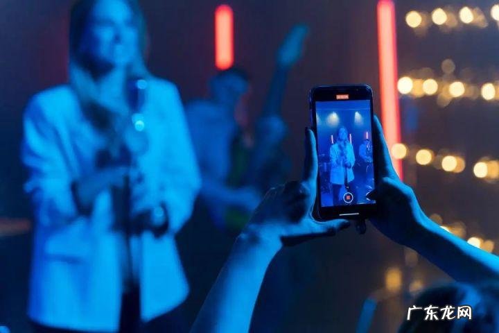 免费强?真实模拟器游戏画面 可以插别人的模拟器游戏下载