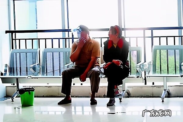 肾结石的症状是什么样的 肾结石都有些什么症状