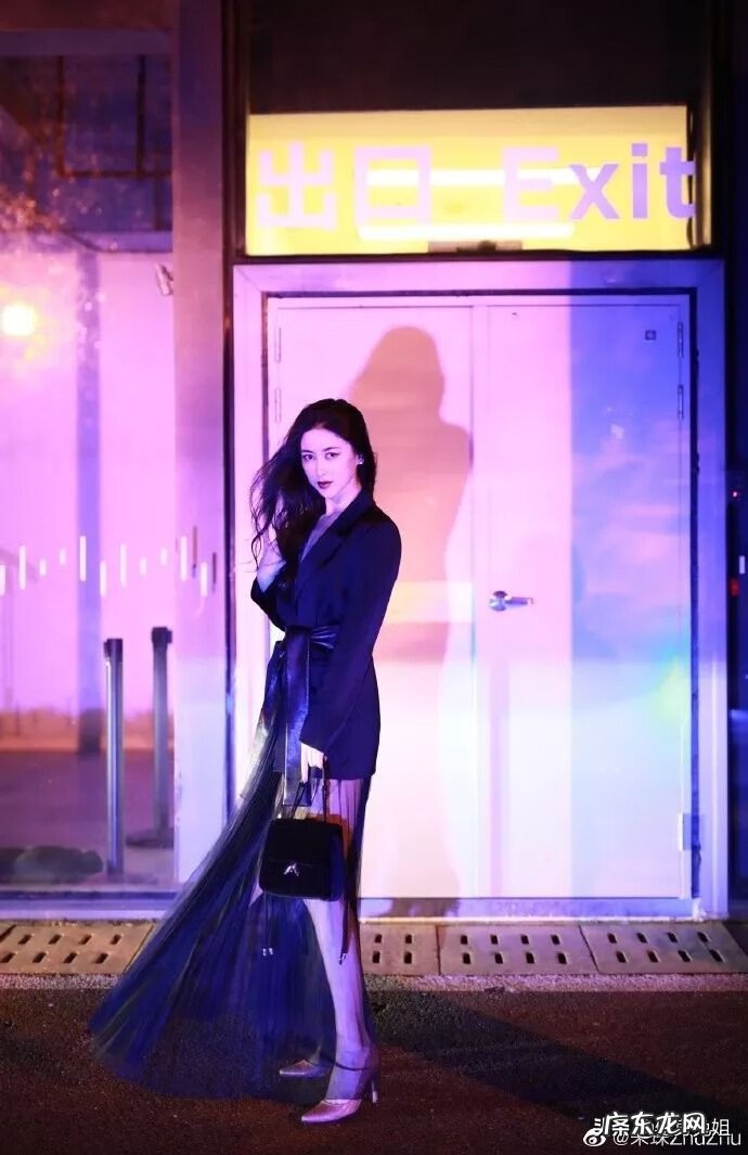 美胸汇 美胸美女