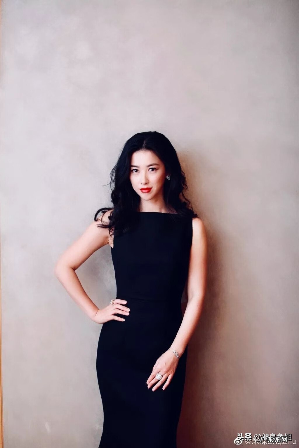 美胸汇 美胸美女