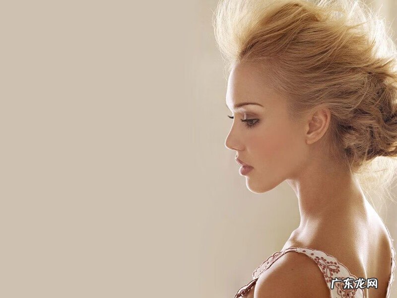 安努舒卡·莎玛好大 杰西卡艾尔芭