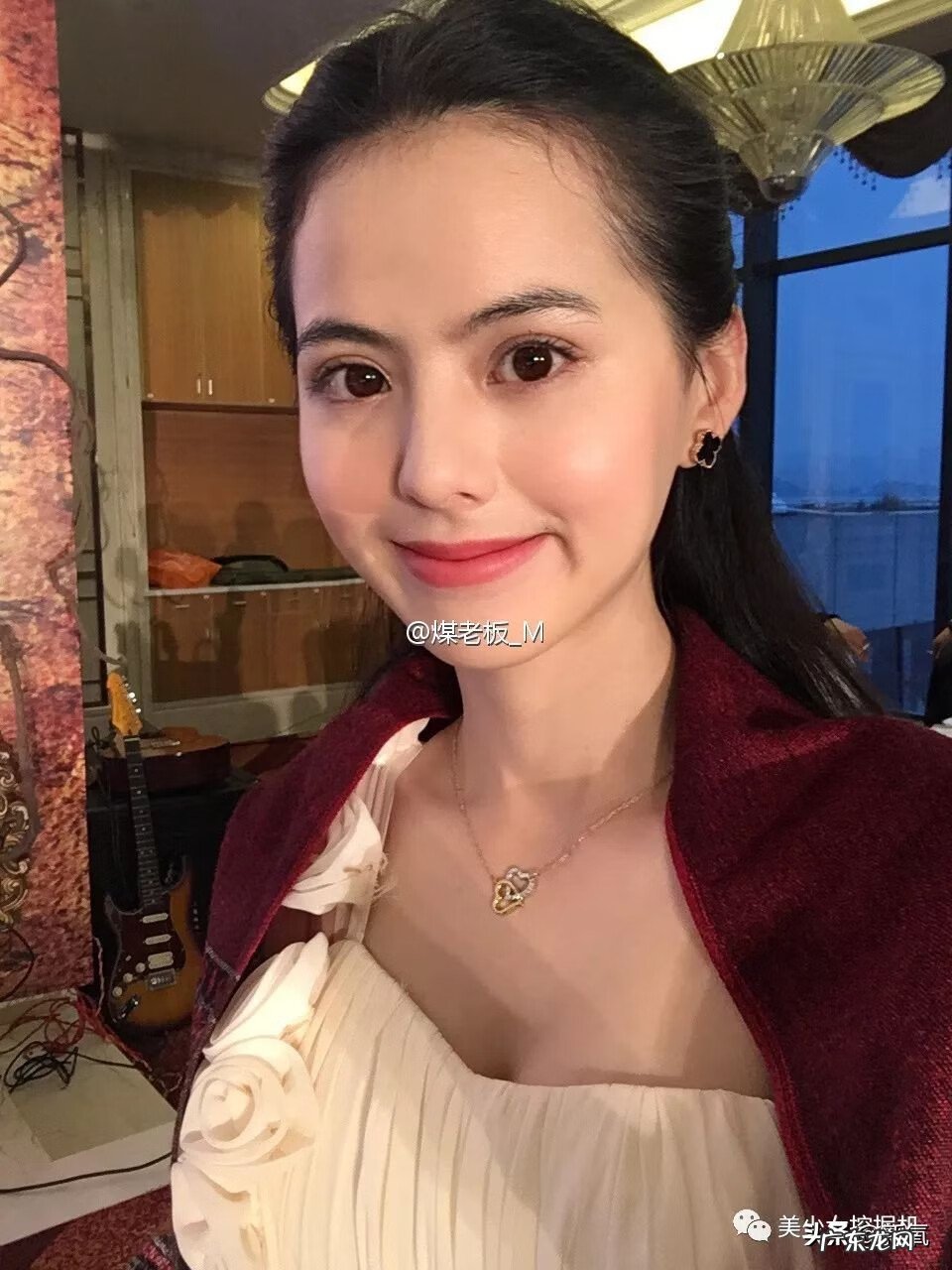 张柏芝二公造型 小张柏芝之称