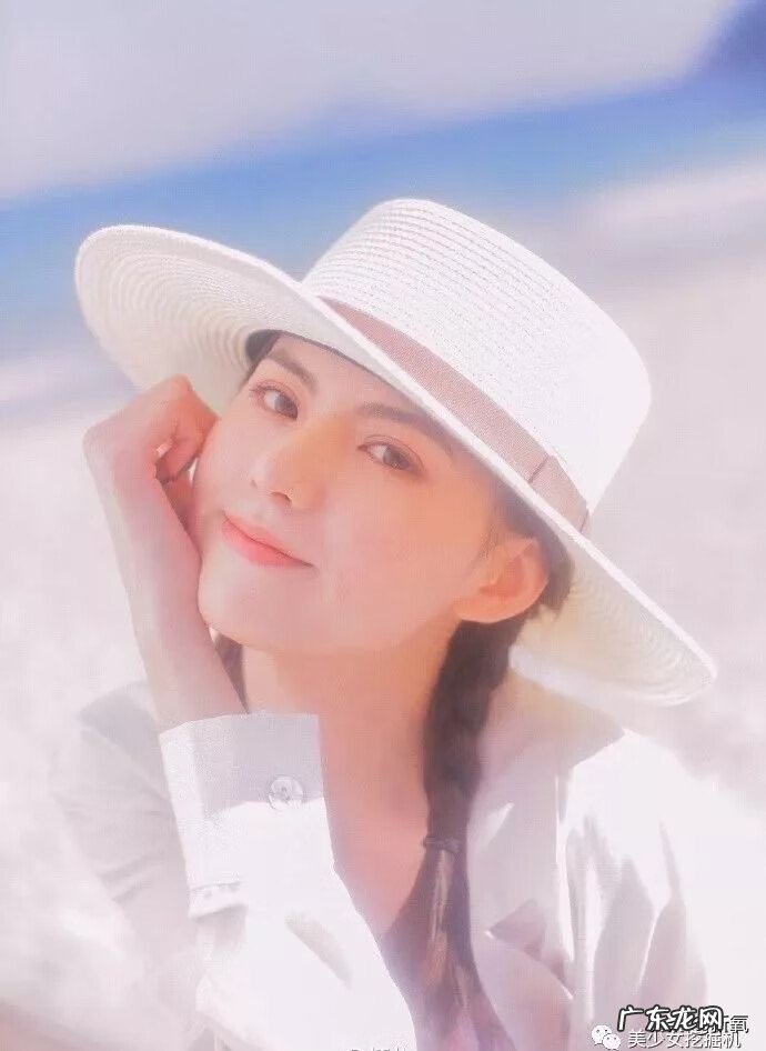 张柏芝二公造型 小张柏芝之称