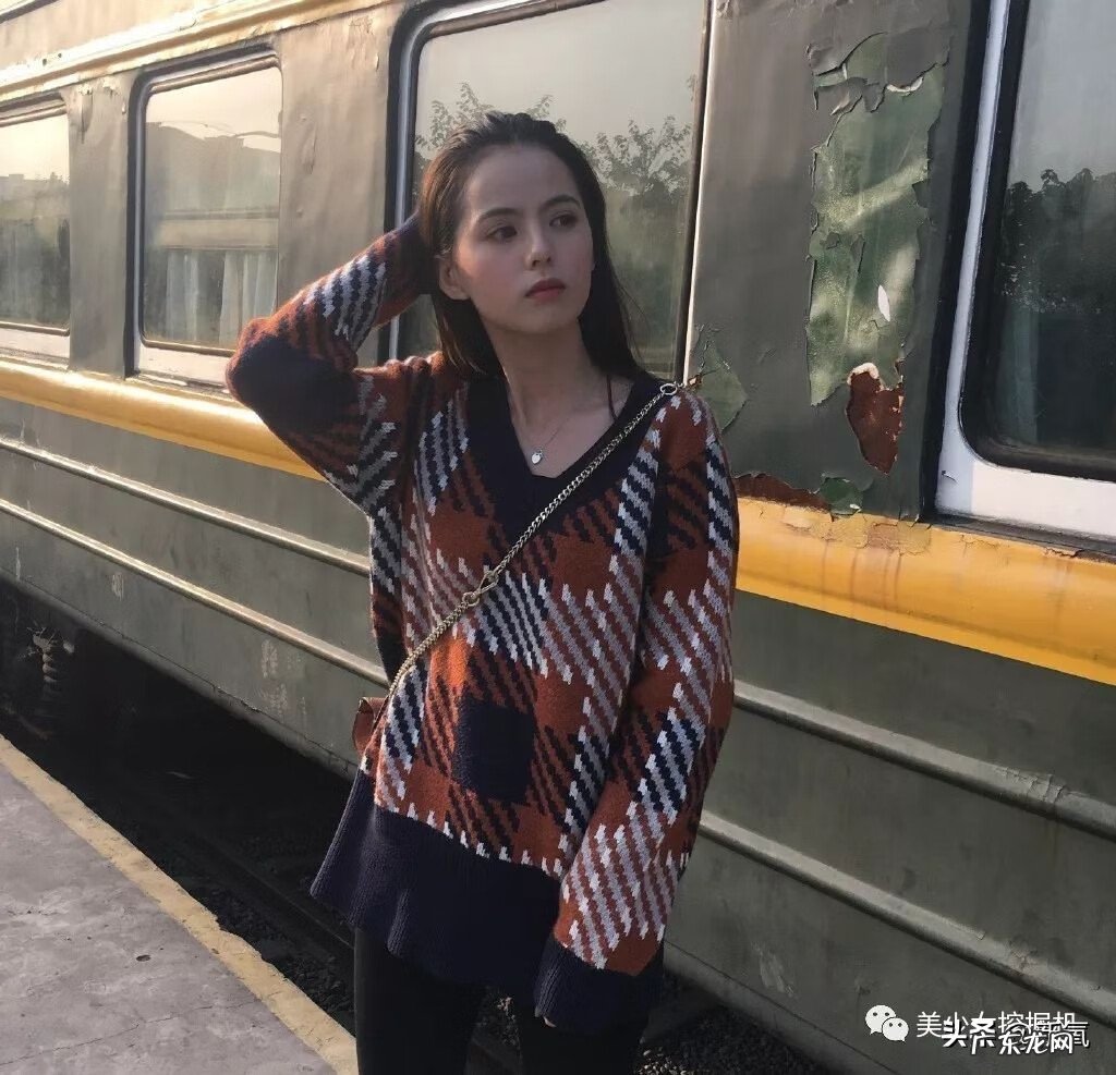 张柏芝二公造型 小张柏芝之称