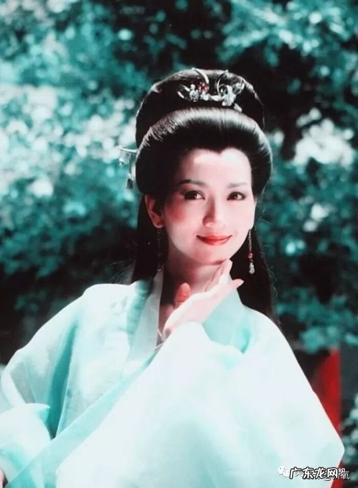 张柏芝二公造型 小张柏芝之称