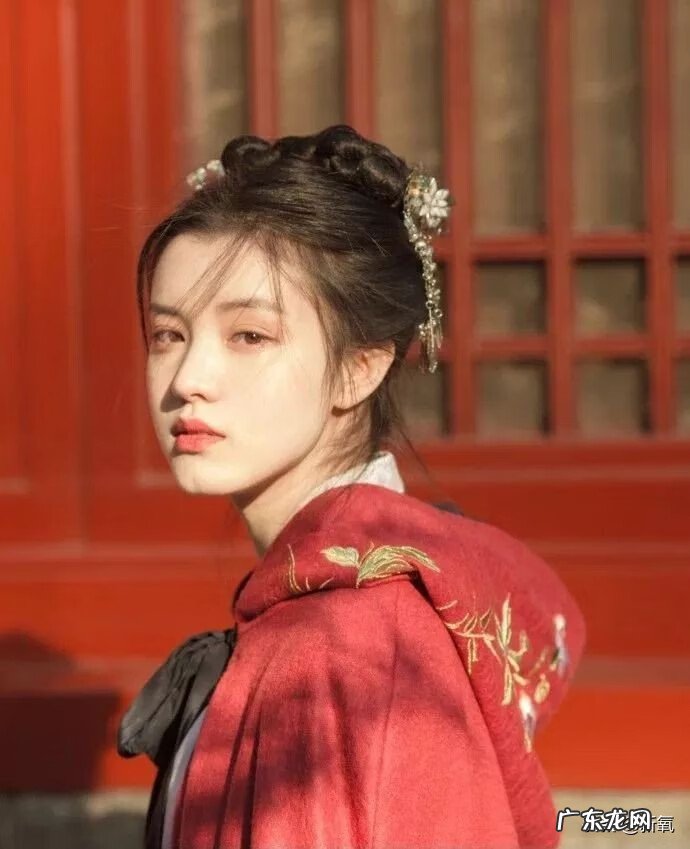 张柏芝二公造型 小张柏芝之称