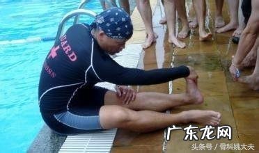 小腿抽筋是啥原因 小腿抽筋的原因是什么