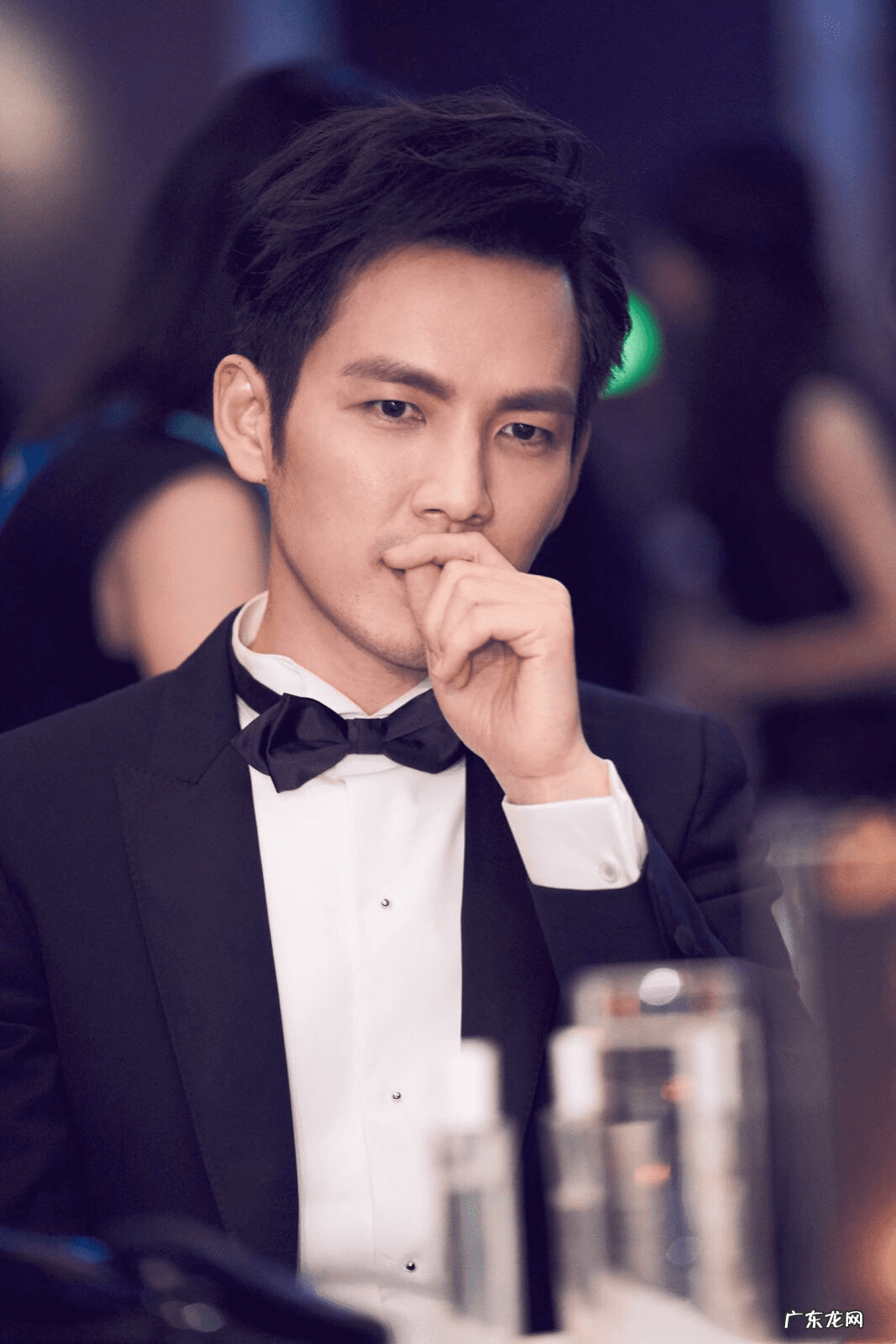 肩膀宽的男人命运 肩膀宽男人命运