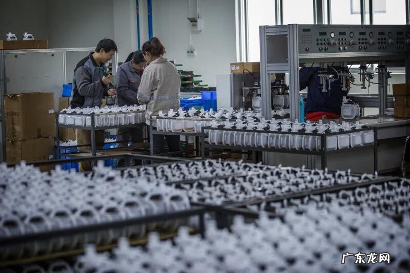 易拉罐的故事的作文 易拉罐的故事有什么启示