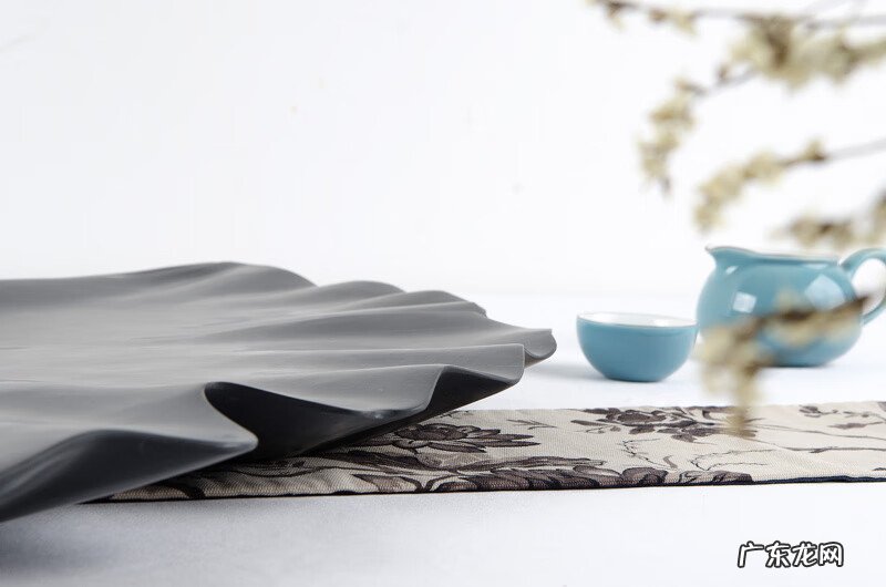 茶盘石材好还是木材好 茶盘木的还是石的较好