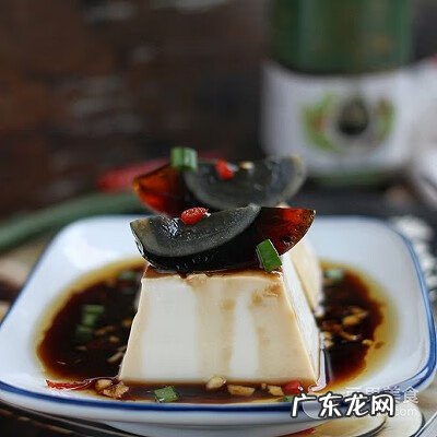 皮蛋豆腐配料 皮蛋豆腐的做法 家常