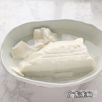 皮蛋豆腐配料 皮蛋豆腐的做法 家常