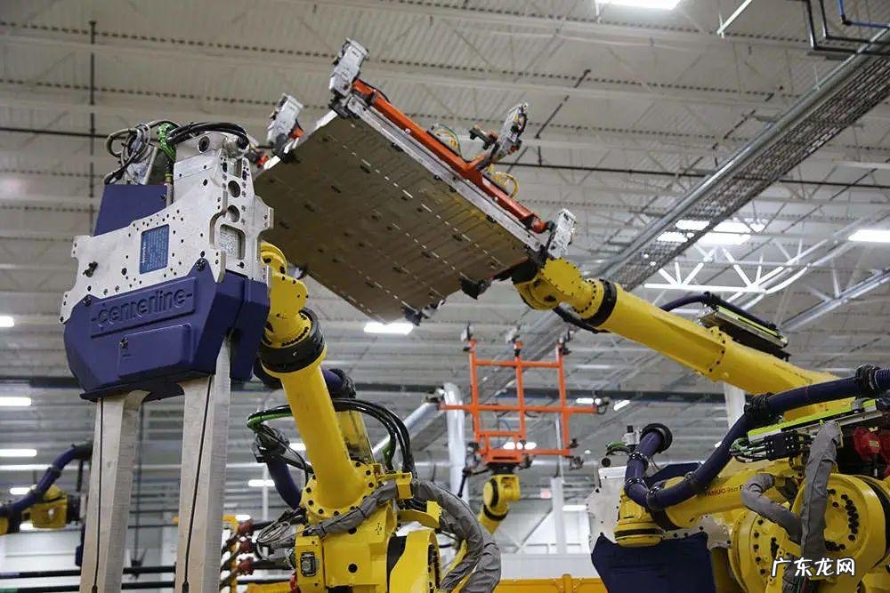 Tier 1开始“搞机”：用自动驾驶车送货，专走人行道