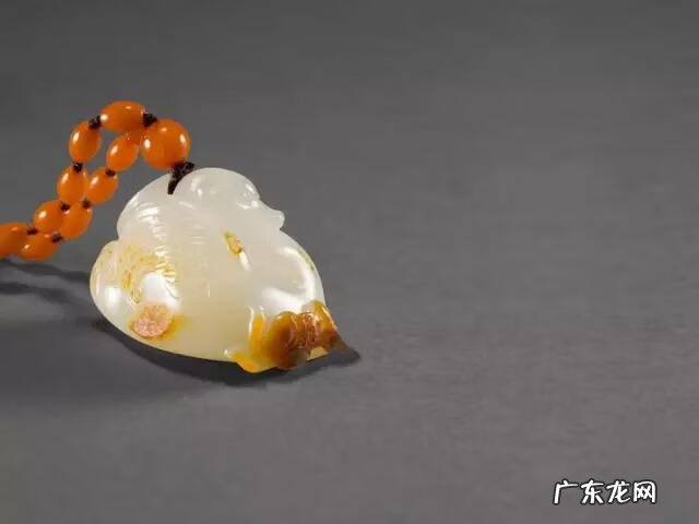 玉貔貅吊坠用什么颜色绳好 铜钱玉吊坠有什么意义