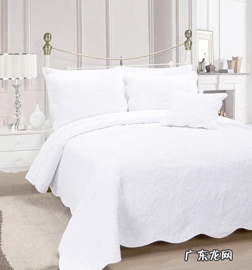 卫生间门烂了影响家里的风水 家里窗户玻璃突然裂了风水