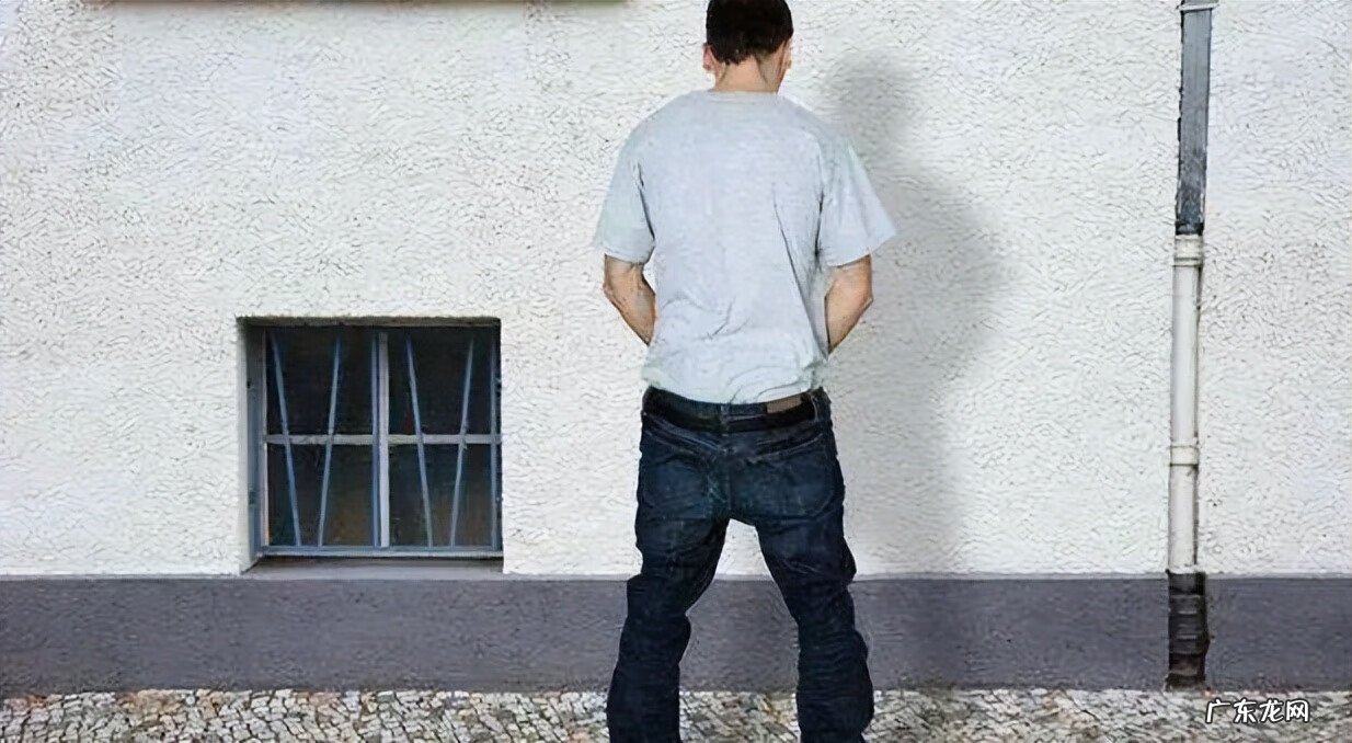 小便严重发黄是什么原因 最近小便黄是什么原因引起的