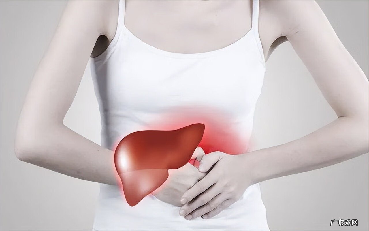 小便严重发黄是什么原因 最近小便黄是什么原因引起的