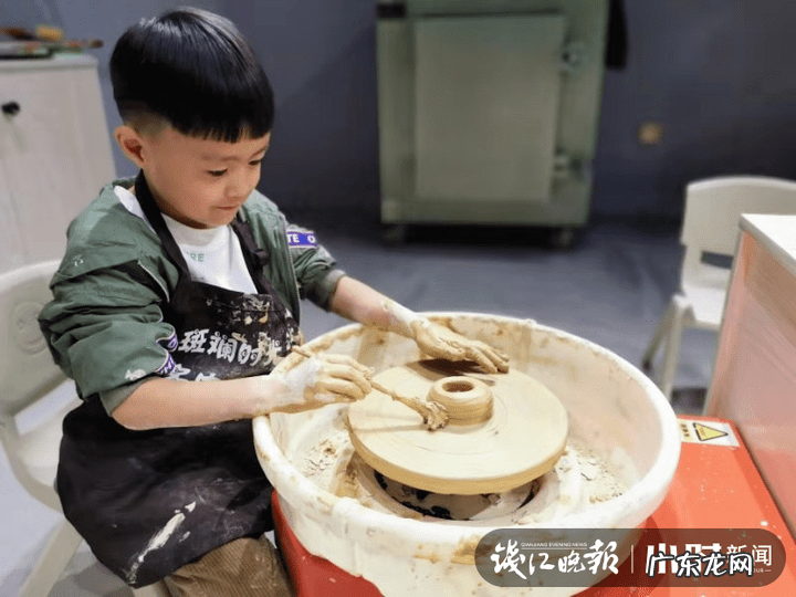 春风水冷摩托车250价格 春风快艇价格