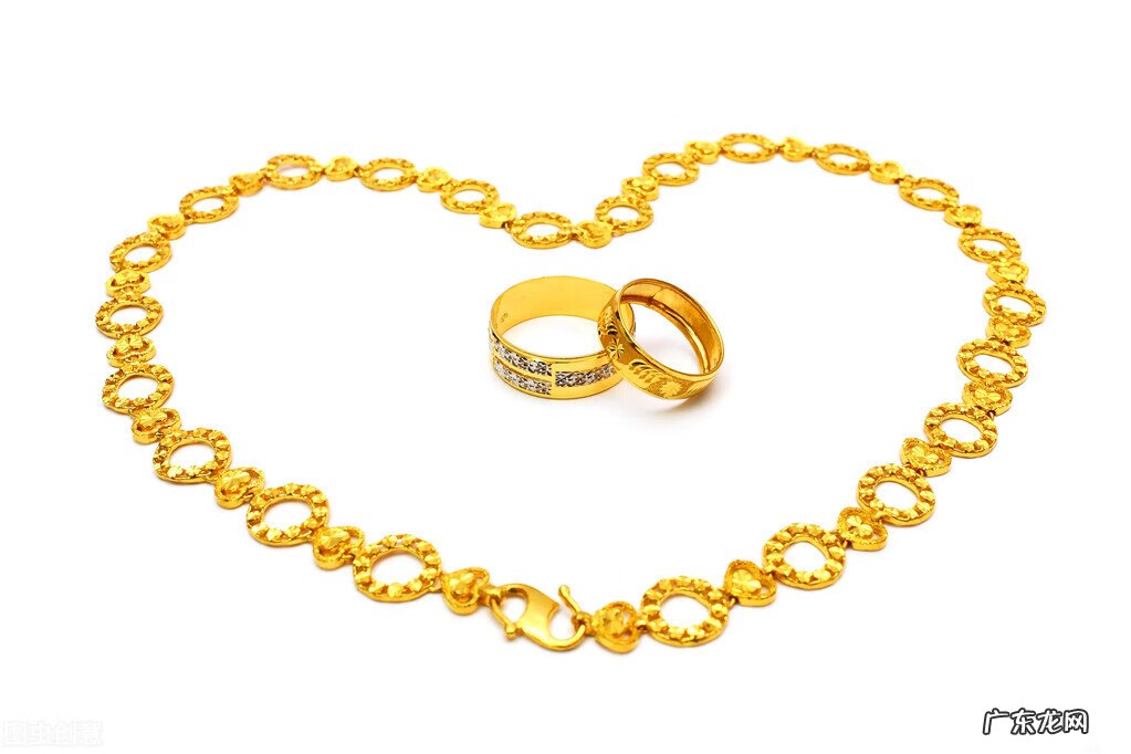 送女朋友生日礼物送什么好 女友生日礼物送什么