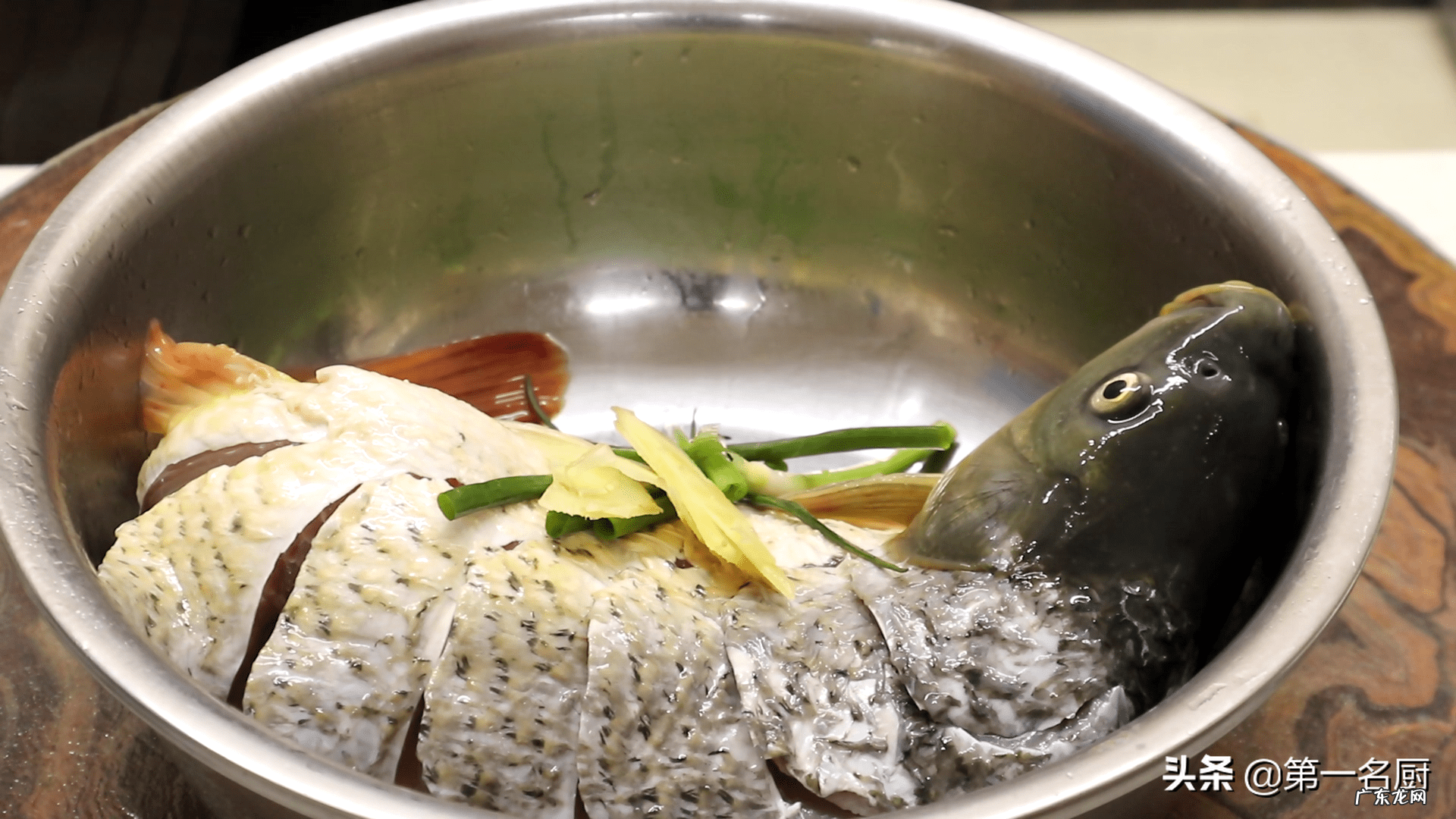 年夜饭菜谱大全家常菜名字 年夜饭菜谱大全带图片 名称