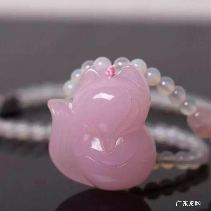 粉色玉髓为什么不值钱 粉色玉髓图片