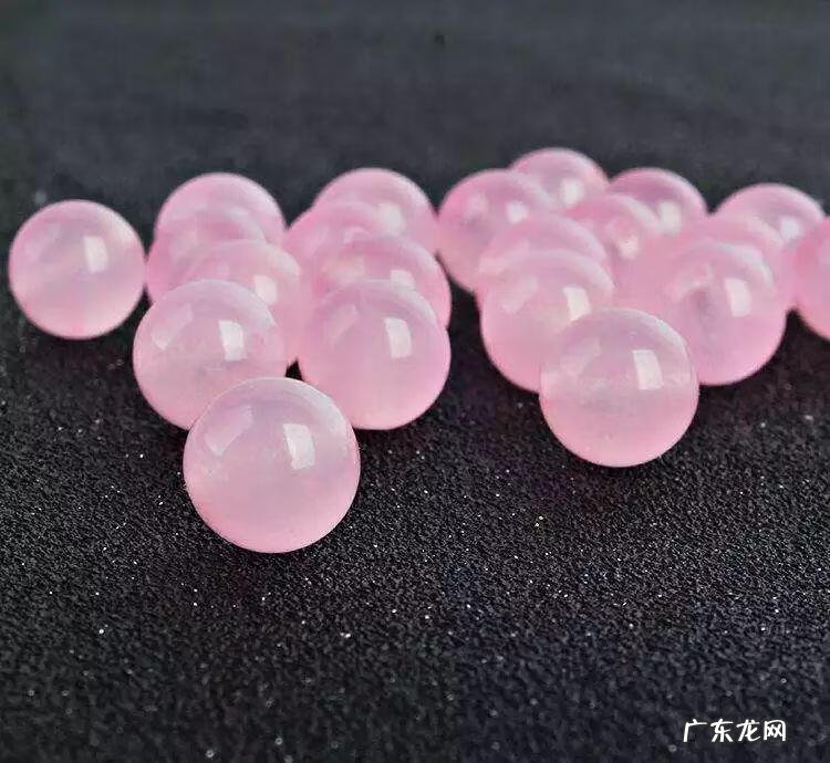 粉色玉髓为什么不值钱 粉色玉髓图片