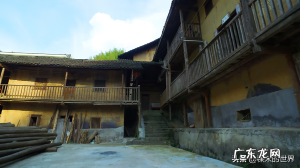 侗族吊脚楼的特点 瑶寨吊脚楼