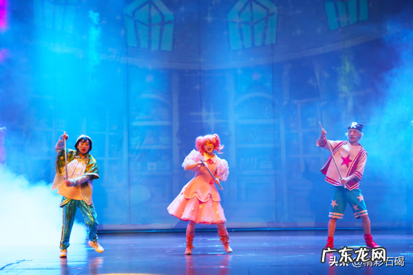 洛克王国魔法学院人物 洛克王国魔法学院在哪