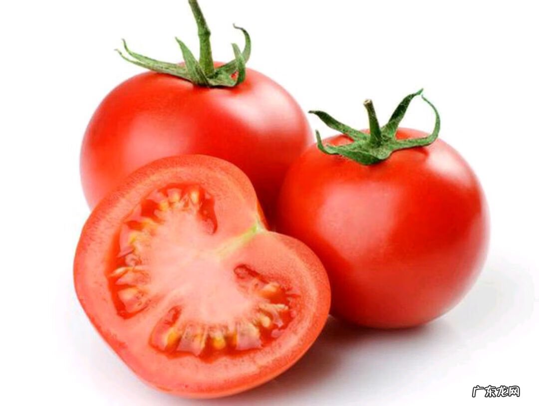 鼻翼沟长期发红 中年男人鼻头红的原因